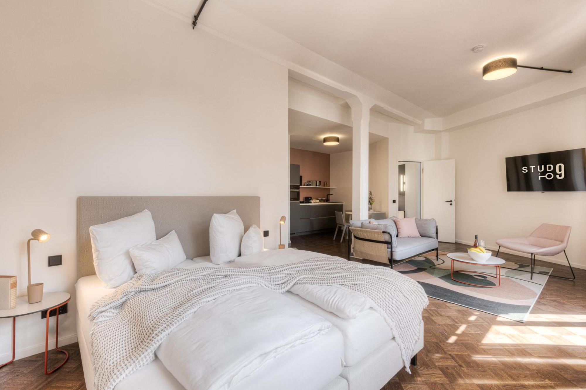 9 Apartment *