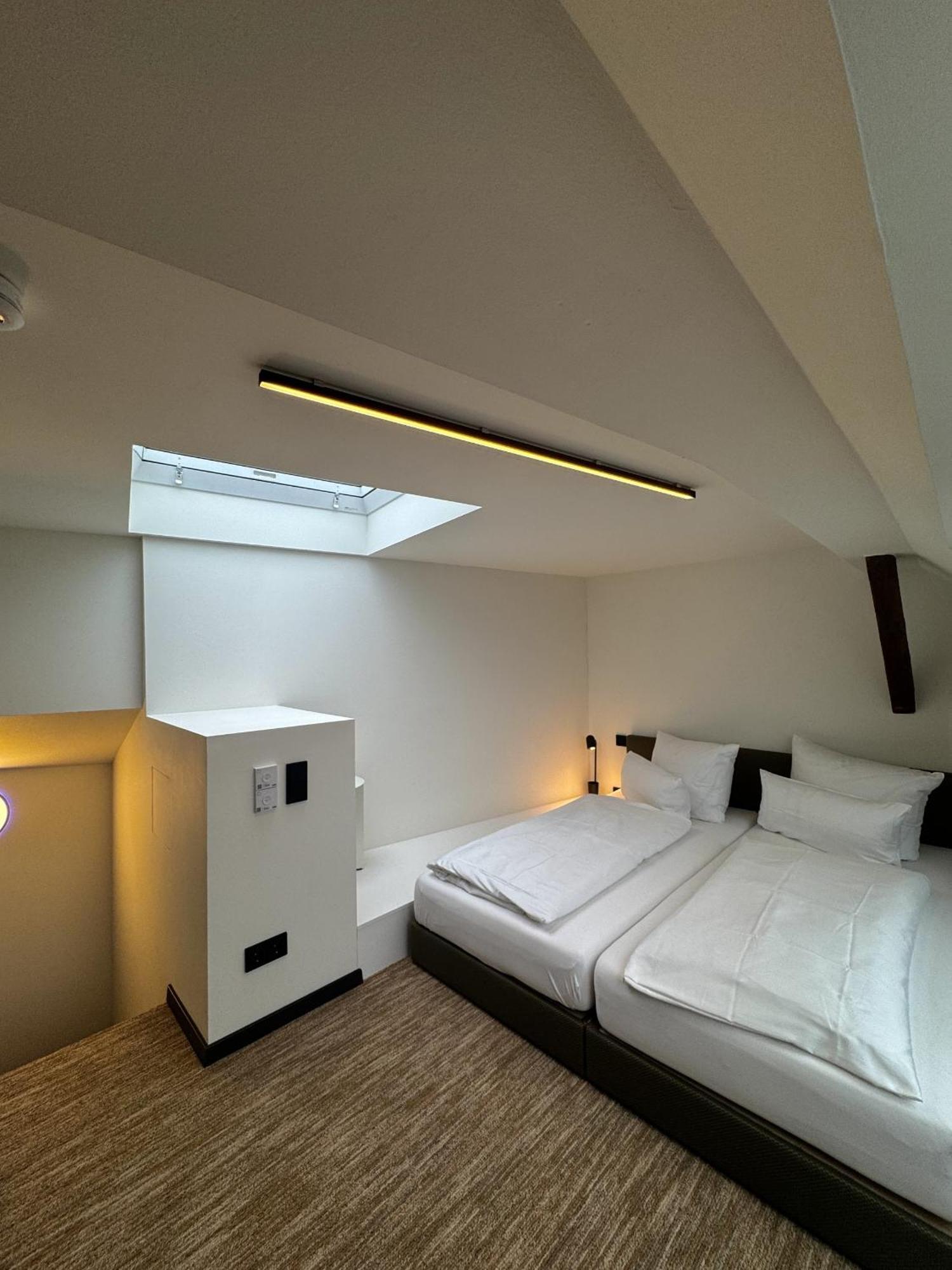 Apartment 9 *